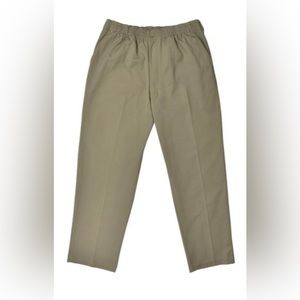 men’s 54x30” Falcon Bay platinum plus comfort khaki pant’s cotton polyester